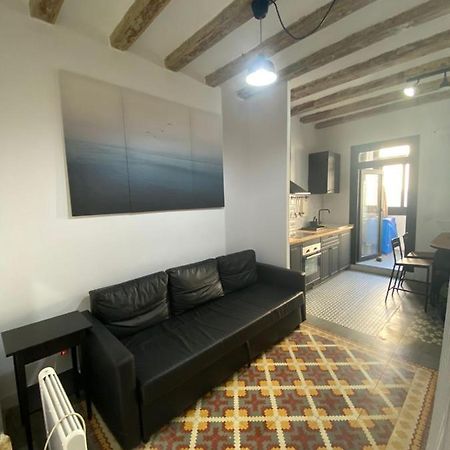 Spacious Modern Apartment In The Vibrant El Raval Barcelona Eksteriør billede
